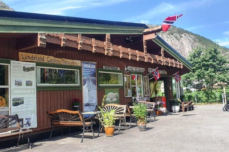 Lindeland Camping receptie annex kiosk